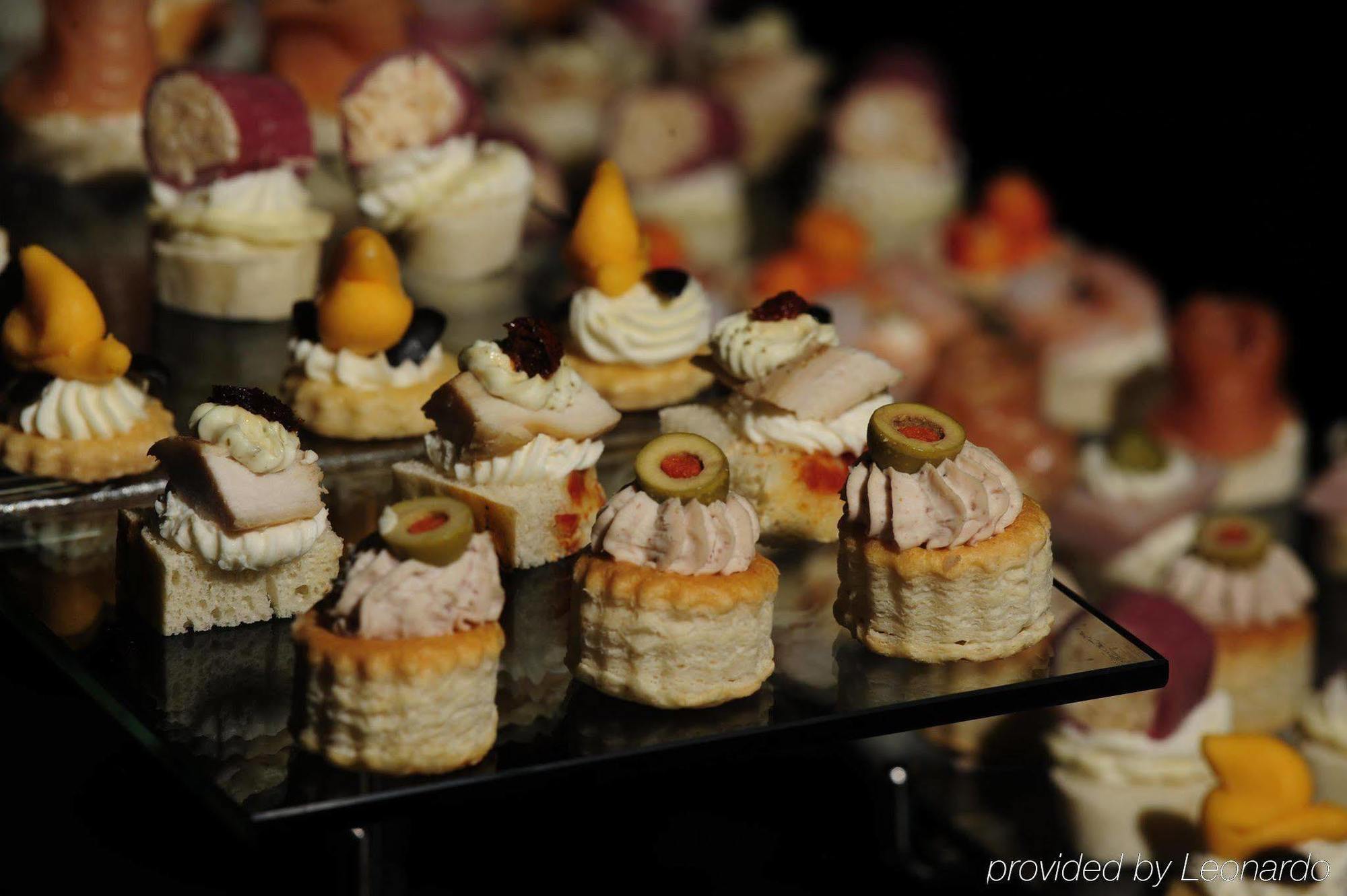 Doubletree By Hilton Hotel